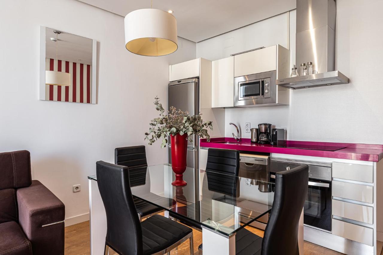 Waou Apartamentos En Sol Superior 2 Madrid Kültér fotó