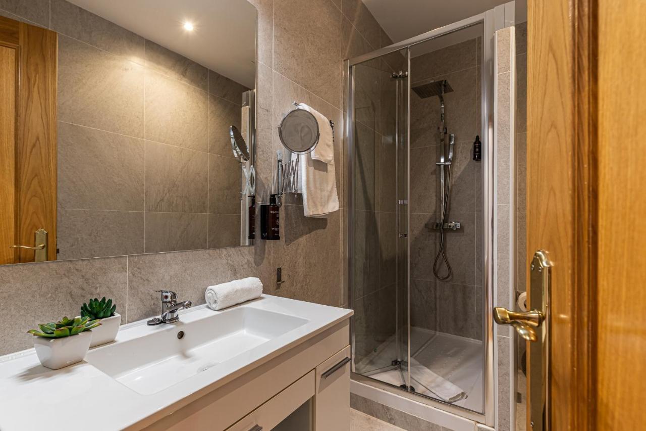 Waou Apartamentos En Sol Superior 2 Madrid Kültér fotó